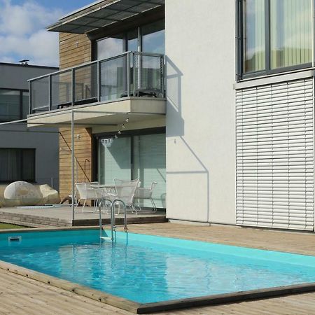 Papli 34 Apartment With Pool Пярну Экстерьер фото